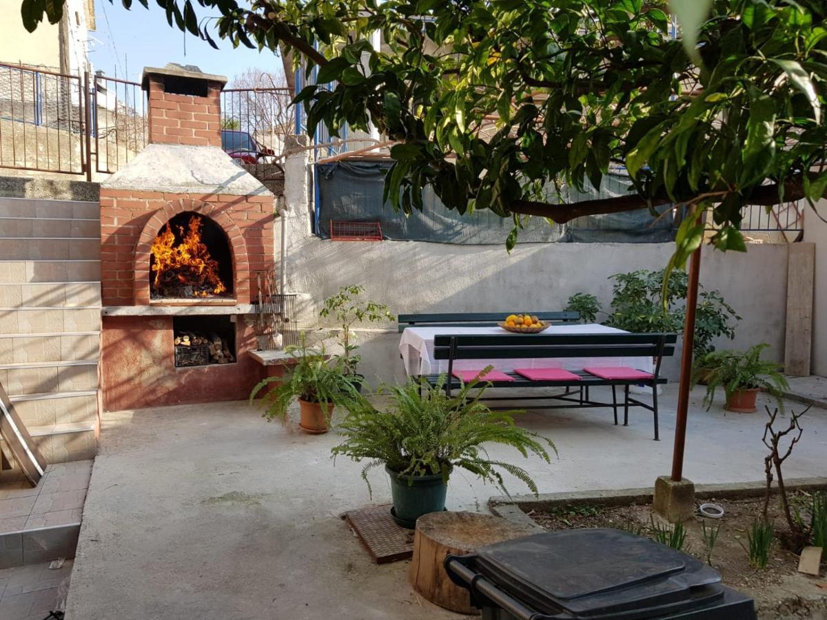 Apartment Beba Dugi Rat Ngoại thất bức ảnh